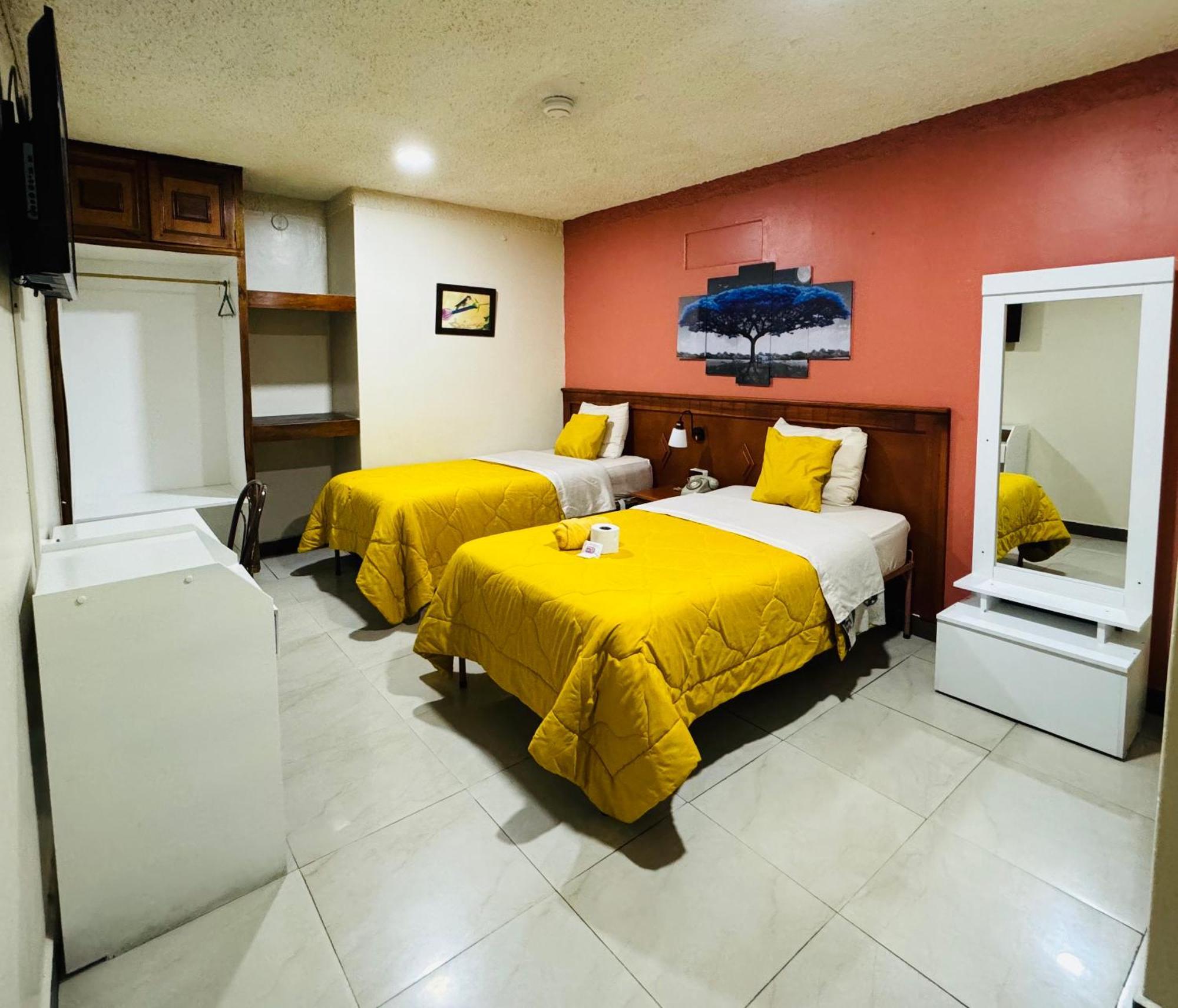 Hotel Las Americas Куенка Екстериор снимка
